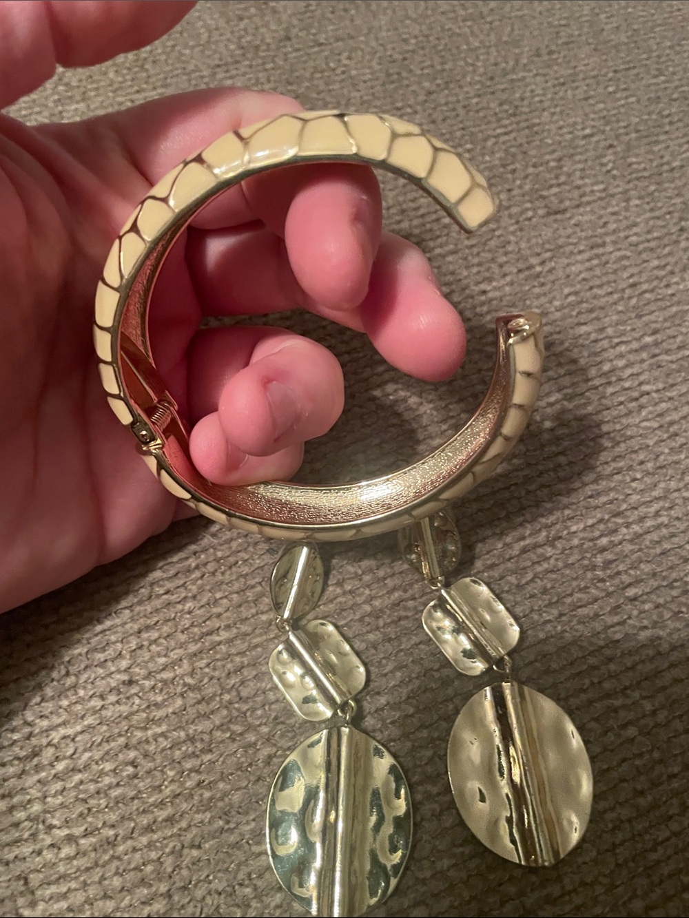 Earring and bracelet - Picture 2 of 4